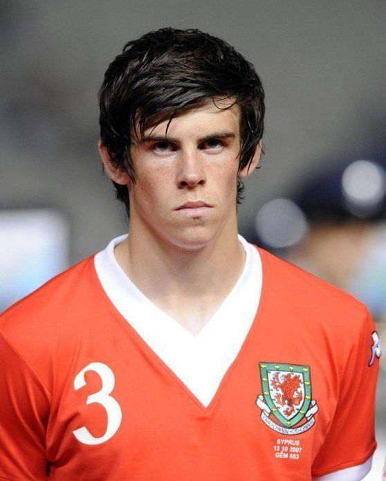 Avec quelle coiffure avons-nous rencontré Gareth Bale? style pop