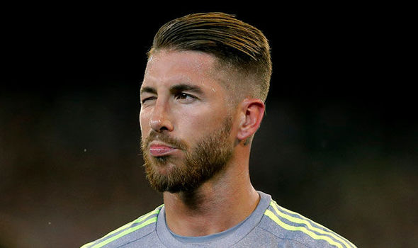 coiffures-footballeurs-mode-sergio-ramos "width =" 605 "height =" 359 "srcset =" https://cdn.shortpixel.ai/client/q_glossy,ret_img,w_590/https://modaellos.com /wp-content/uploads/2009/06/peinados-futbolistas-de-moda-sergio-ramos.jpg 590w, https://cdn.shortpixel.ai/client/q_glossy,ret_img,w_300/https://modaellos. com / wp-content / uploads / 2009/06 / coiffures-footballeurs-mode-sergio-ramos-300x178.jpg 300w "tailles =" (largeur maximale: 605px) 100vw, 605px "/></noscript><div class=