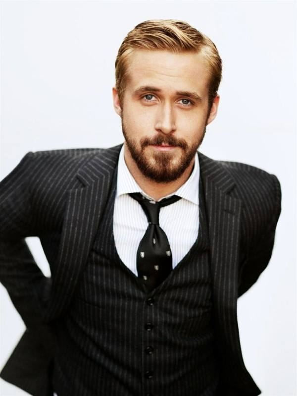 coiffures-ryan-gosling-cheveux-côte-à-côte "width =" 600 "height =" 799 "srcset =" https://cdn.shortpixel.ai/client/q_glossy,ret_img,w_600/https://modaellos.com /wp-content/uploads/2013/02/peinados-ryan-gosling-peinado-al-lado-600x799.jpg 600w, https://cdn.shortpixel.ai/client/q_glossy,ret_img,w_300/https // modaellos.com/wp-content/uploads/2013/02/peinados-san-gosling-peinado-al-lado-300x399.jpg 300w, https://cdn.shortpixel.ai/client/q_glossy,ret_img,w_736/https : //modaellos.com/wp-content/uploads/2013/02/peinados-ryan-gosling-peinado-al-lado.jpg 736w "tailles =" (largeur maximale: 600px) 100vw, 600px "/></noscript><img itemprop=