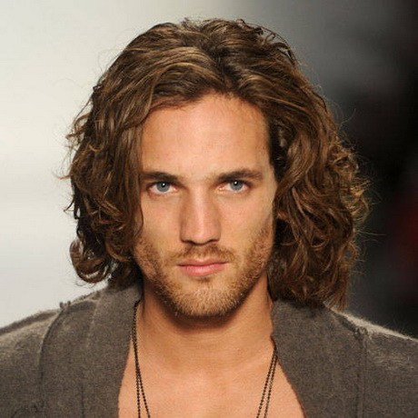 coiffure-san-valentin-man "width =" 550 "height =" 550 "srcset =" https://univershomme.com/wp-content/uploads/2019/10/1570512315_256_Coiffures-pour-hommes-Valentine-2019.jpg 460w, https://modaellos.com/wp-content/uploads/2011/01/peinado-san-valentin-man-300x300.jpg 300w "tailles =" (largeur maximale: 550px) 100vw, 550px "/></noscript><div class=