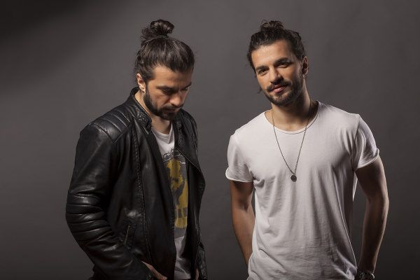 coiffures-homme-san-valentin-cheveux-combinaison-hipster "width =" 600 "height =" 400 "srcset =" https://modaellos.com/wp-content/uploads/2016/01/peinados-man -san-valentin-cabello-largo-mono-hipster.jpg 600w, https://modaellos.com/wp-content/uploads/2016/01/peinados-man-san-valentin-cabello-largo-mono-hipster- 300x200.jpg 300w "tailles =" (largeur maximale: 600px) 100vw, 600px "/></noscript><div class=