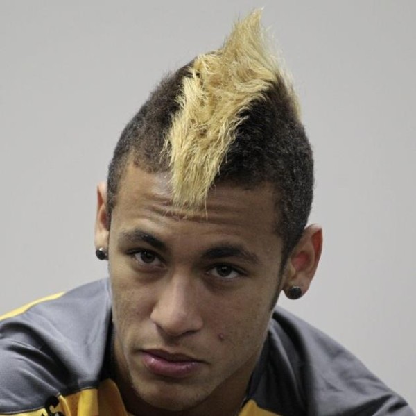 les-meilleures-coupes-de-cheveux-de-neymar-crest-yellow