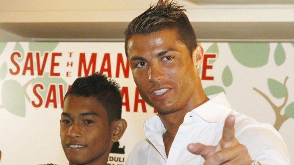 meilleures-coiffures-cristiano-ronaldo-rasé-crête-de-côté "width =" 600 "height =" 337 "srcset =" https://modaellos.com/wp-content/uploads/2015/12/mejores-peinados -cristiano-ronaldo-rapado-cresta-de-lado-600x337.jpg 600w, https://modaellos.com/wp-content/uploads/2015/12/mejores-peinados-cristiano-ronaldo-rapado-cresta-de side-768x432.jpg 768w, https://modaellos.com/wp-content/uploads/2015/12/mejores-peinados-cristiano-ronaldo-rapado-cresta-de-lado-300x169.jpg 300w, https: // modaellos.com/wp-content/uploads/2015/12/mejores-peinados-cristiano-ronaldo-rapado-cresta-de-lado.jpg 825w "tailles =" (largeur maximale: 600px) 100vw, 600px "/></noscript><img width=