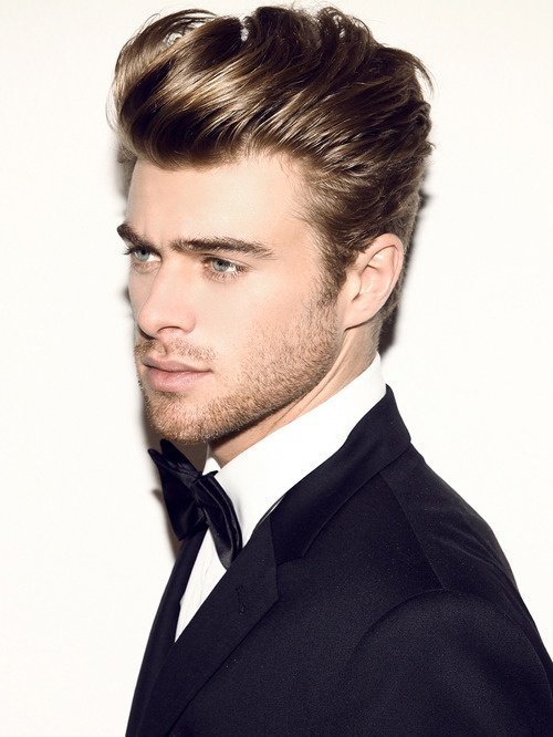 coiffures-et-coupes de cheveux-pour-Saint-Valentin "width =" 500 "height =" 666 "srcset =" https://modaellos.com/wp-content/uploads/2011/01/peinados -et-coupes-de-cheveux-pour-san-valentin-men.jpg 500w, https://modaellos.com/wp-content/uploads/2011/01/peinados-y-cortes-de-pelo-para- san-valentin-men-300x400.jpg 300w "tailles =" (largeur maximale: 500px) 100vw, 500px "/></noscript><div class=