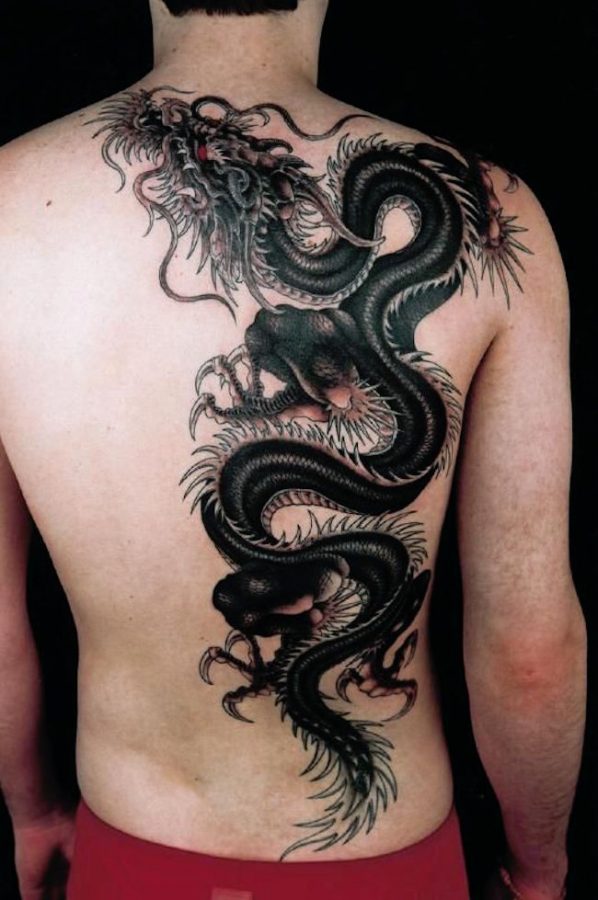 tatouage homme tatouage dos