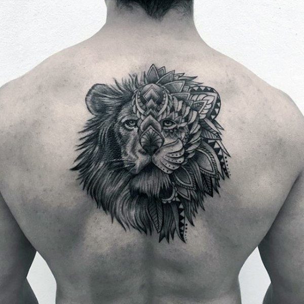 tatouage homme tatouage dos