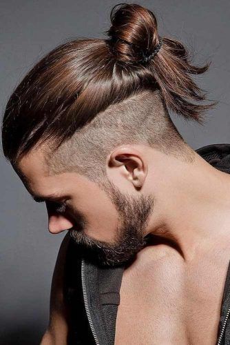 Top Knot Avec Côtés Rasés #samuraihair #menhairstyles