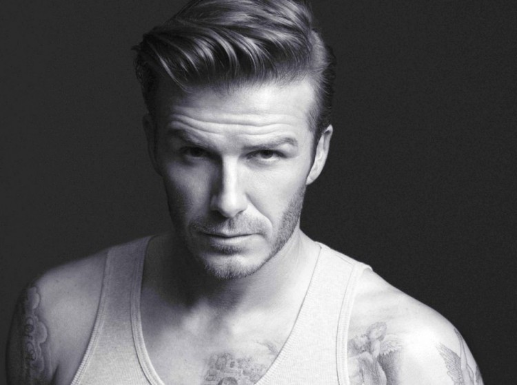 David Beckham avec une partie latérale de la bande de rasoir 