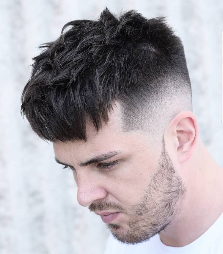 Coupes de cheveux dégradantes pour les hommes: des coupes à porter en 2019