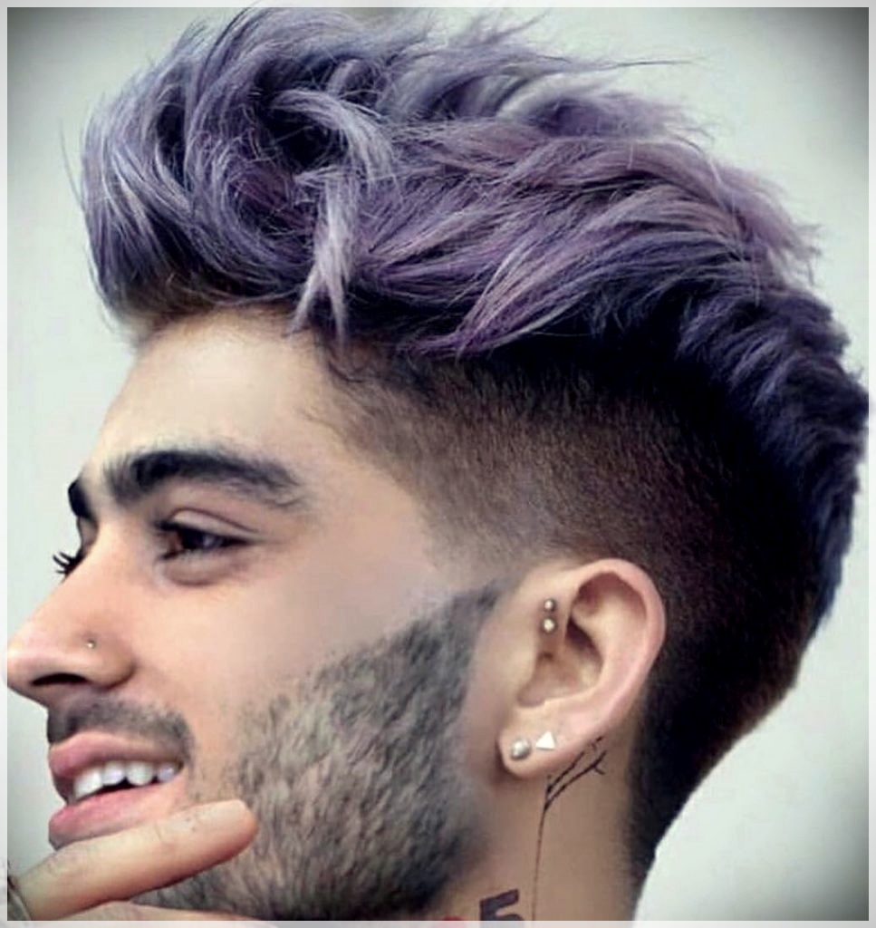 Zyan Malik violet cheveux "width =" 967 "height =" 1024 "srcset =" https://univershomme.com/wp-content/uploads/2019/12/1575380674_849_nuances-de-cheveux-rases-et-colores.jpg 967w, https : //www.shortcurlyhaircuts.net/wp-content/uploads/2018/10/Mens-Haircut-2019-15-768x813.jpg 768w, https://www.shortcurlyhaircuts.net/wp-content/uploads/2018/ 10 / Mens-Haircut-2019-15-397x420.jpg 397w, https://www.shortcurlyhaircuts.net/wp-content/uploads/2018/10/Mens-Haircut-2019-15-640x678.jpg 640w, https: //www.shortcurlyhaircuts.net/wp-content/uploads/2018/10/Mens-Haircut-2019-15-681x721.jpg 681w "values ​​=" (largeur maximale: 967px) 100vw, 967px