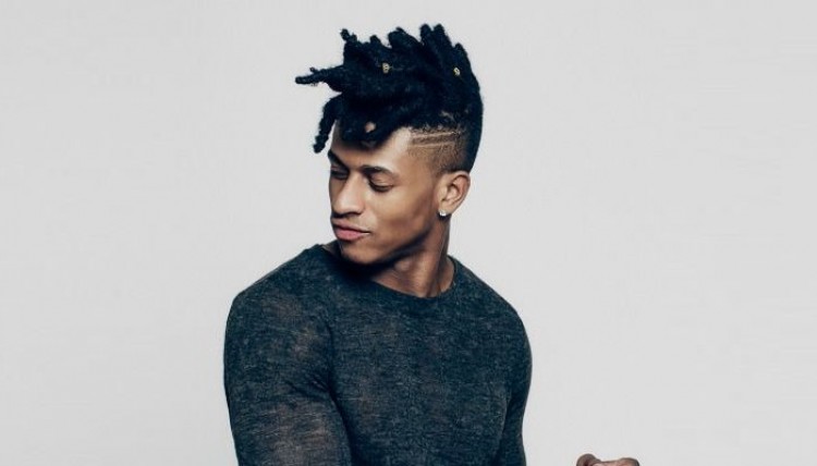 20 coupes de dégradé pour les cheveux bouclés des hommes