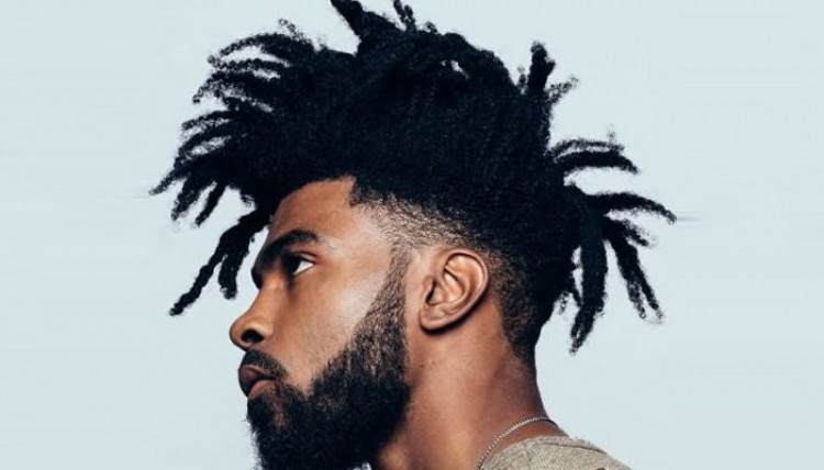 20 coupes de dégradé pour les cheveux bouclés des hommes