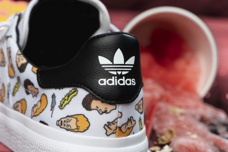 Adidas lance Beavis et Butt-Head, une ligne de vêtements et de tennis inspirée! 