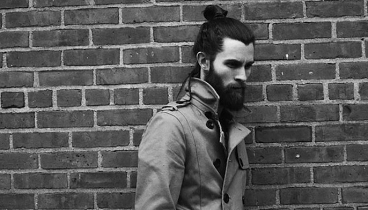 Top Knot Cut Samurai Masculin - Comment couper et entretenir le Samurai Bun