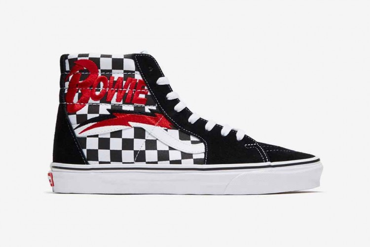 Vans lance la collection de David Bowie et les chaussures sont absolument incroyables! 