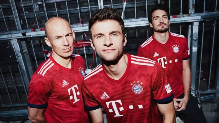 Porte-chemise Bayern Munich 2018/2019