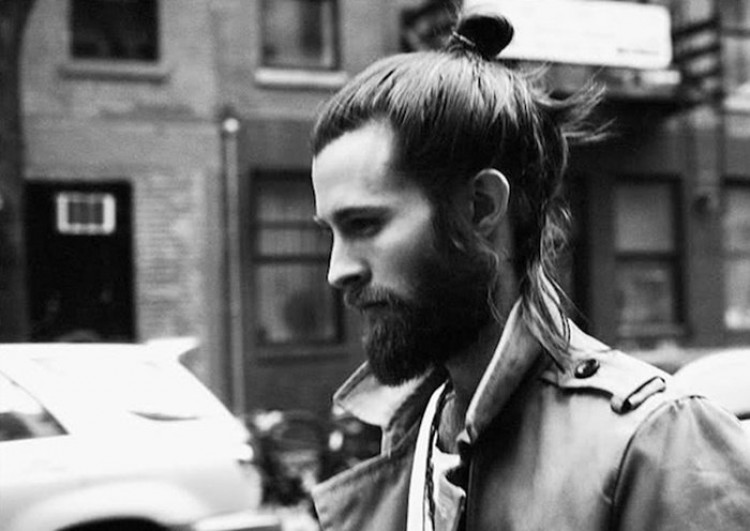 Top Knot 7 Coupes de cheveux masculins les plus populaires