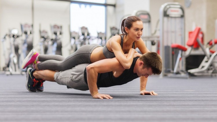 Les couples qui s'entraînent ensemble restent ensemble, découvrez pourquoi! 