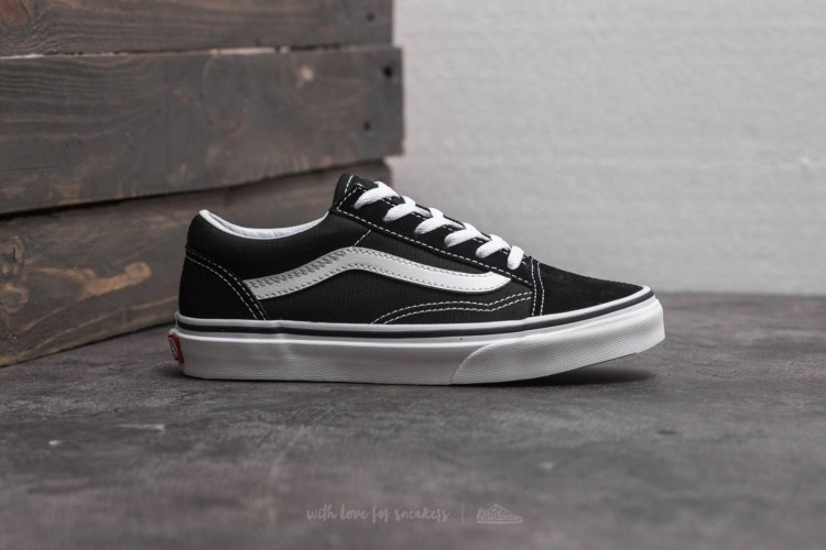 Vans met fin à ses opérations au Brésil.