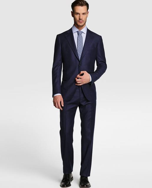 navy-blue-suit-the-cut-english "width =" 516 "height =" 640 "srcset =" https://modaellos.com/wp-content/uploads/2016/04/traje-azul-marino-el -corte-ingles.jpg 516w, https://modaellos.com/wp-content/uploads/2016/04/traje-azul-marino-el-corte-ingles-250x310.jpg 250w "tailles =" (largeur max : 516px) 100vw, 516px "/></noscript><div class=