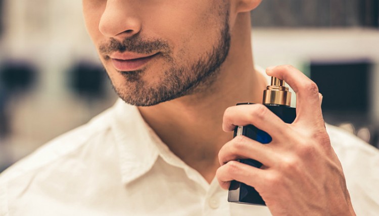 Comment appliquer le bon parfum masculin: 7 conseils fondamentaux et innovants