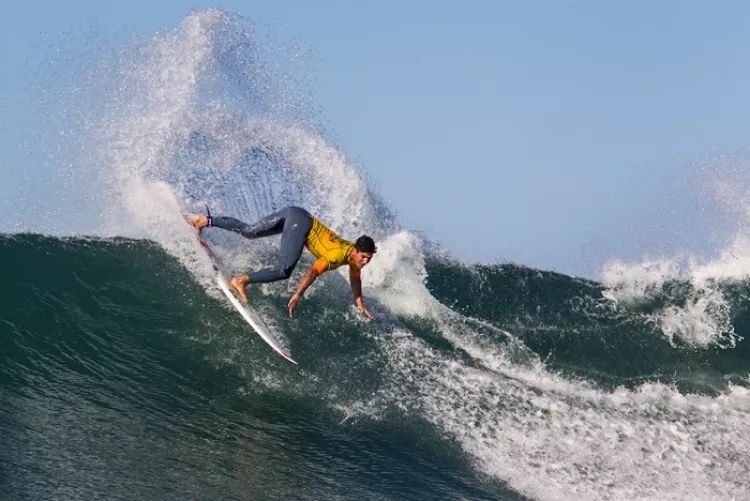 Les meilleures plages de surf du monde, selon Medina 12