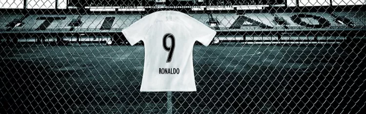 Le nouvel uniforme des Corinthians est un hommage au phénomène Ronaldo! 