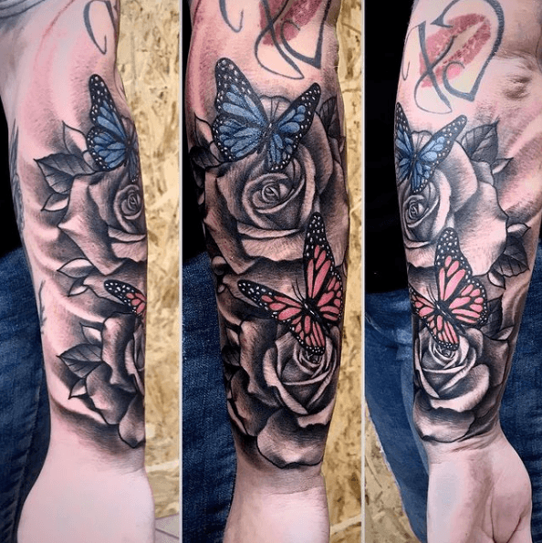 Tatouages ​​roses pour hommes 2021 bras complet et couleur avec des papillons