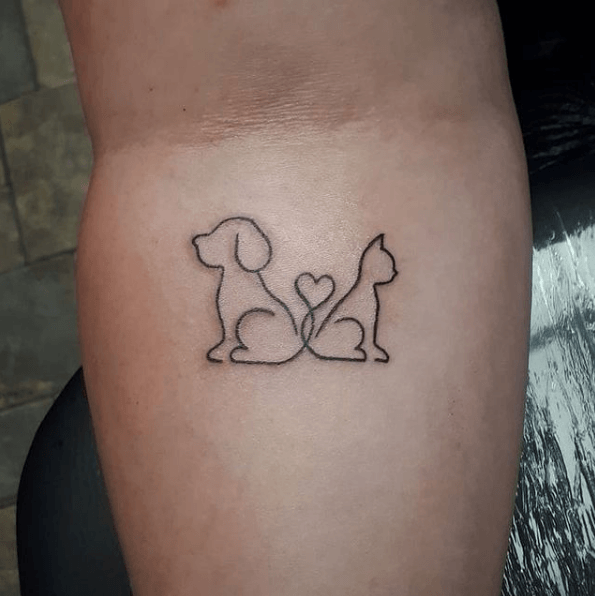 Tatouages ​​minimalistes pour hommes 2021 chat chien et coeur