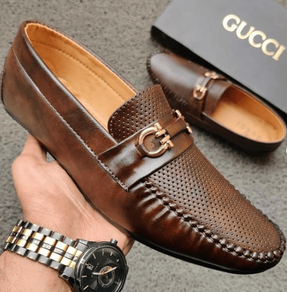 Les différents types de chaussures habillées et quand porter chaque mocassin Gucci