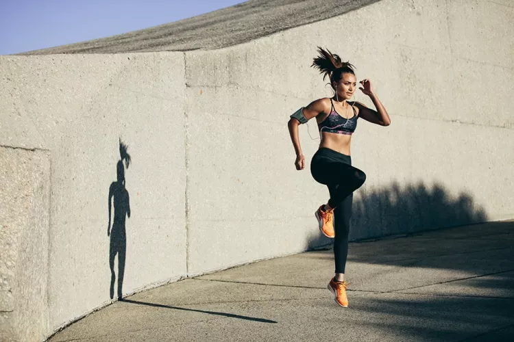 courir sur place des activités à faire à la maison