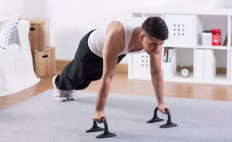 support de flexion - Un équipement simple et peu coûteux pour transformer votre maison en salle de sport