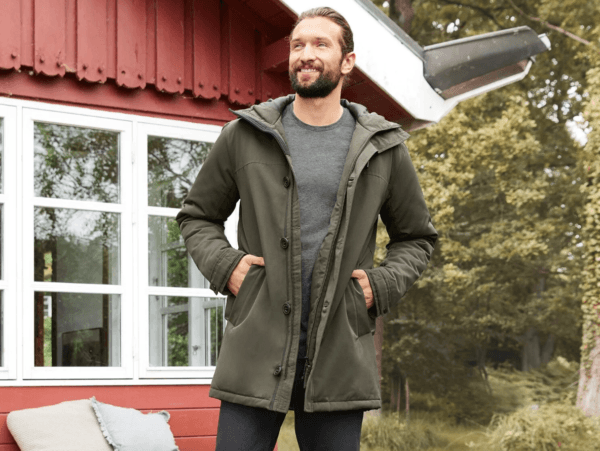 Catalogue Vêtements Lidl Summer 2021 pour homme parka verte à capuche