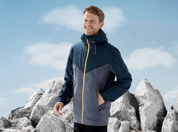 Catalogue de vêtements Lidl été 2021 pour hommes veste de trekking imperméable