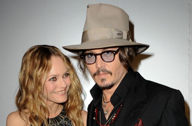 Est-ce que Vanessa Paradis soutient Johnny Depp ?